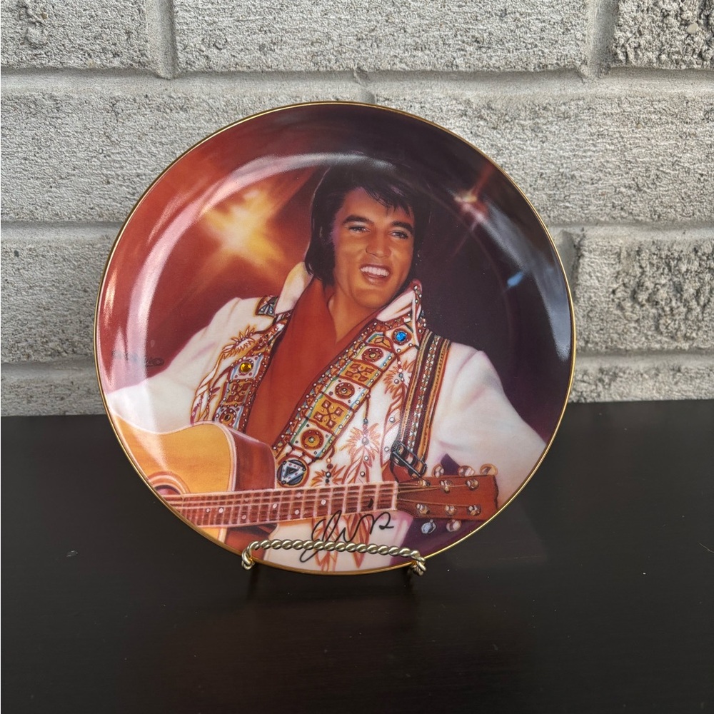 Decorative Plate with Elvis Presley Design